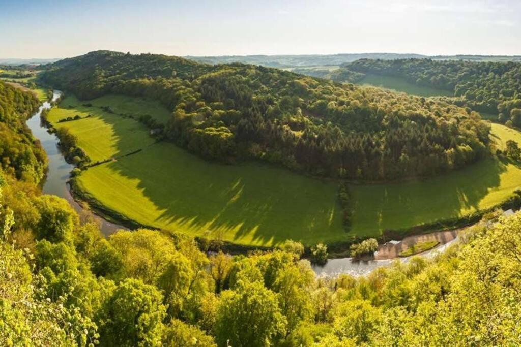 The Mill Stylish Rural Apartment With Beautiful Views Welsh Newton Common Екстериор снимка