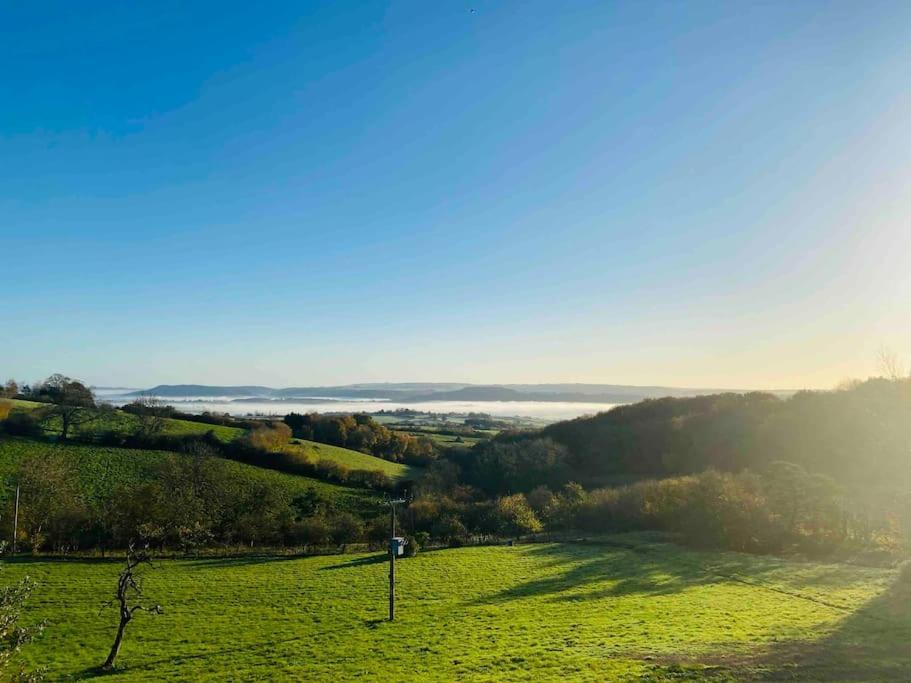 The Mill Stylish Rural Apartment With Beautiful Views Welsh Newton Common Екстериор снимка